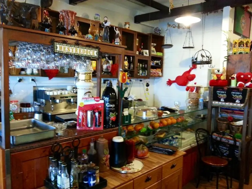 Interior e pratos do Mestre Doce em Lisboa, Lisboa (11)