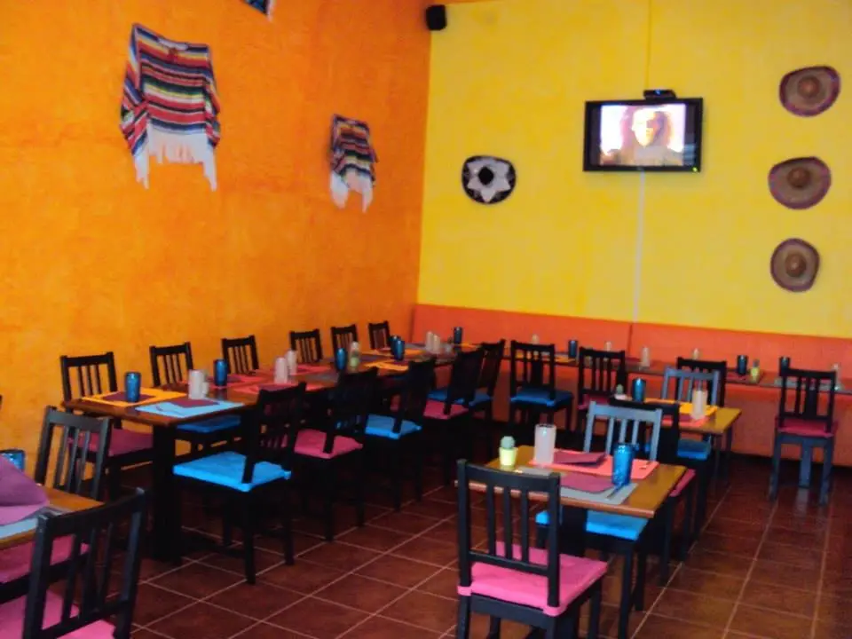 Interior e pratos do La Cantinita em Abrantes (2)