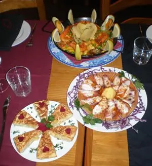 Interior e pratos do Taberna Ibérica em Lisboa, Lisboa (4)
