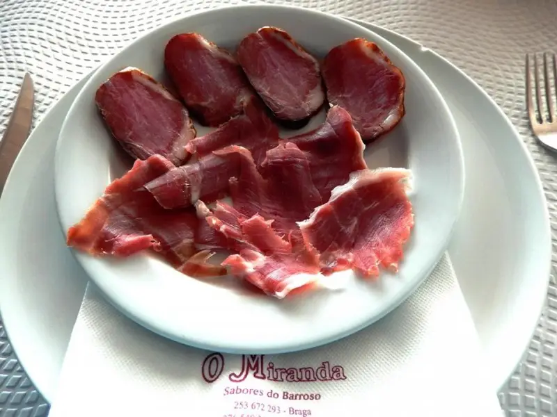 Interior e pratos do Miranda - Sabores do Barroso em Braga, Braga (7)