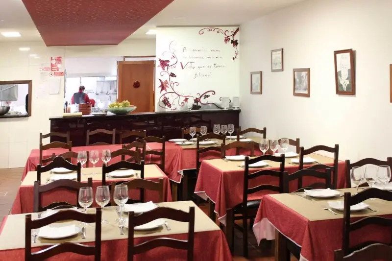 Interior e pratos do Rola Este em Braga, Póvoa de Lanhoso (12)
