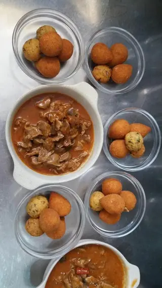 Interior e pratos do Churrascaria Via Brasil em Braga, Braga (12)