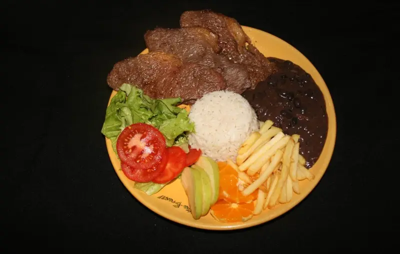 Interior e pratos do Churrascaria Via Brasil em Braga, Braga (4)