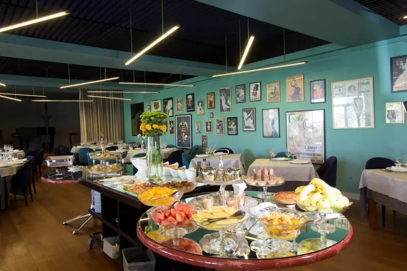 Interior e pratos do Migaitas Salão Champagne em Braga, Braga (10)
