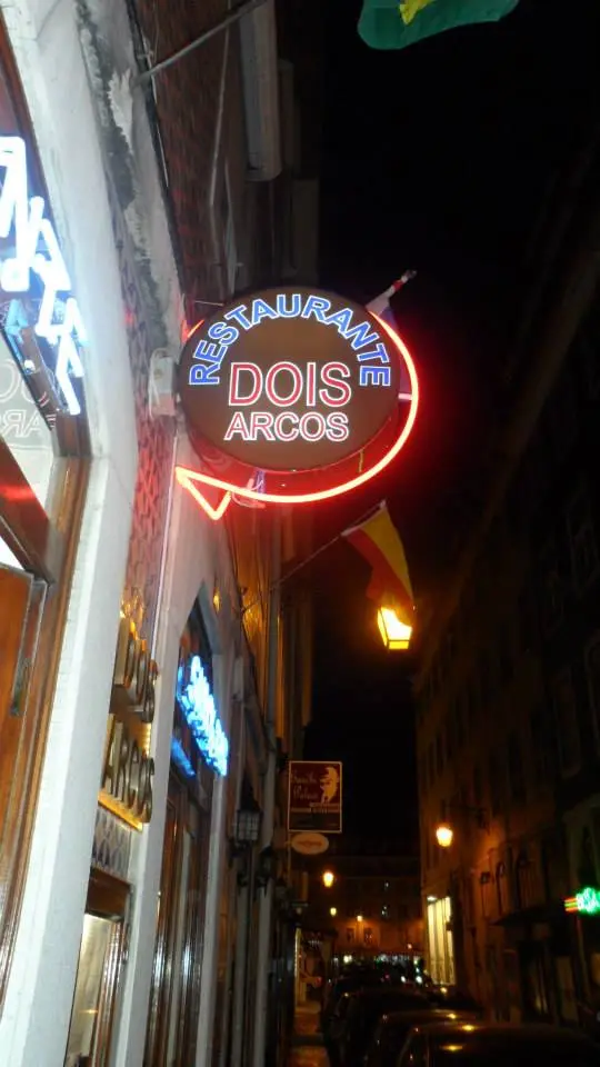 Interior e pratos do Restaurante Dois Arcos em Lisboa, Lisboa (4)