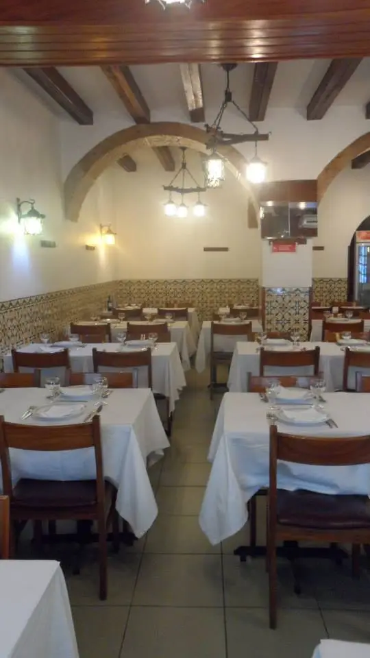 Interior e pratos do Cervejaria Bessa em Lisboa, Lisboa (3)