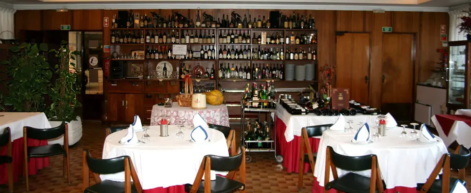 Interior e pratos do Floresta em Odivelas, Odivelas (3)