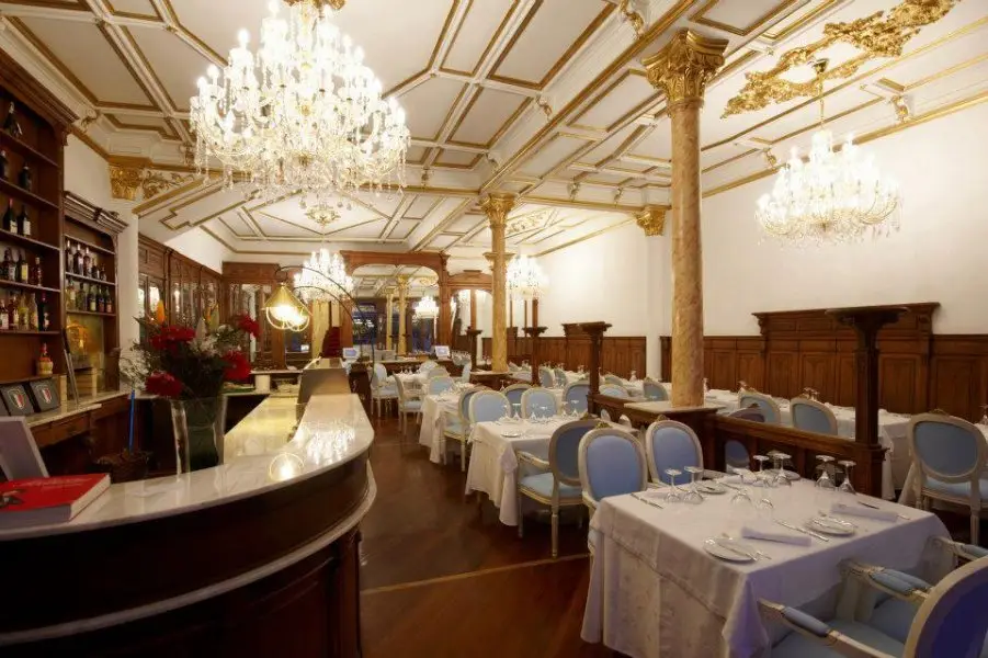 Interior e pratos do RC Mamma Nostra em Porto, Vila Nova de Gaia (4)