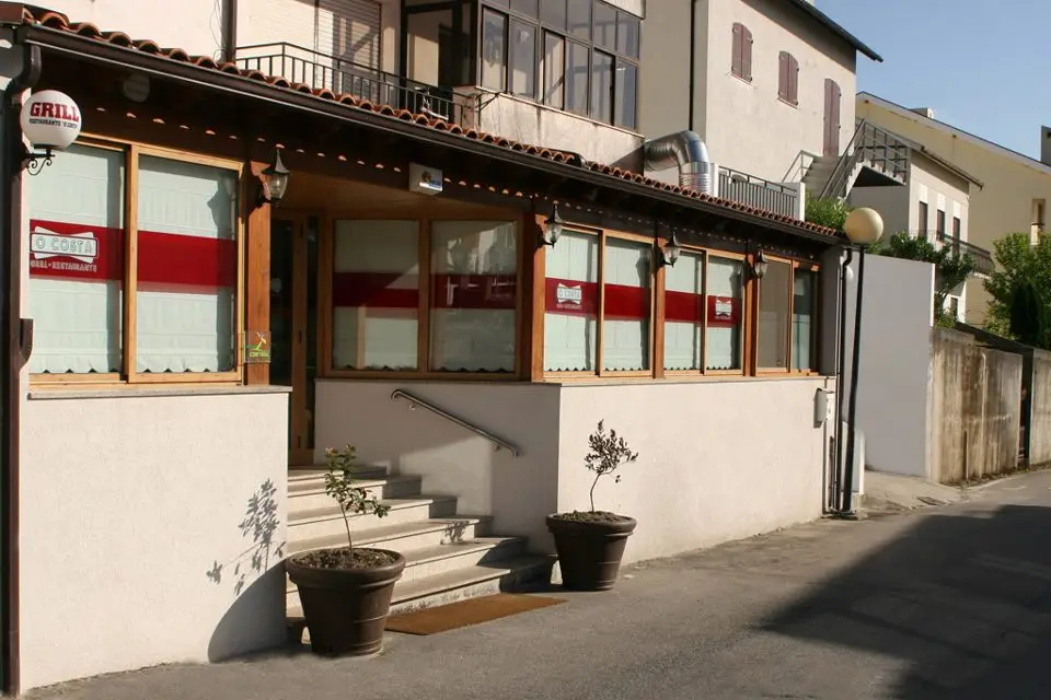 Interior e pratos do O Costa em Vila Real, Vila Real (3)