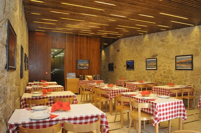 Interior e pratos do Beira Rio em Vila Nova de Gaia, Vila Nova de Gaia (3)