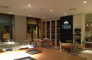 Interior e pratos do Tram em Porto, Vila Nova de Gaia (6)