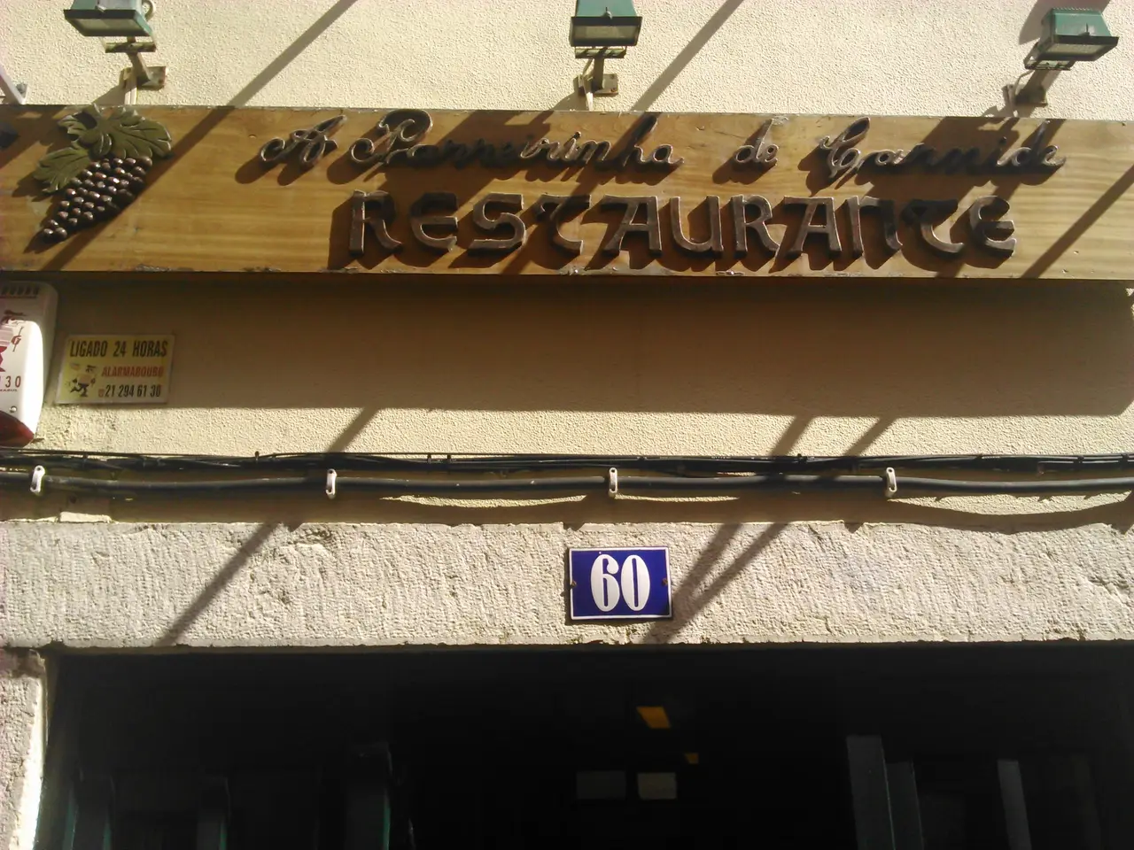 Interior e pratos do Parreirinha de Carnide em Lisboa, Amadora (9)