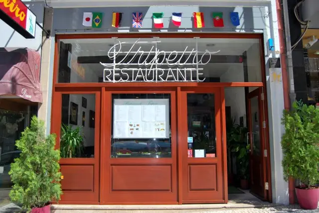 Interior e pratos do Tripeiro em Porto, Porto (8)