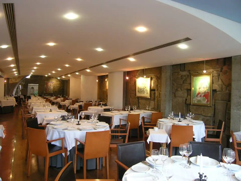 Interior e pratos do DTonho ( Porto ) em Porto, Vila Nova de Gaia (5)