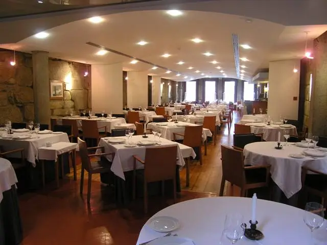Interior e pratos do DTonho ( Porto ) em Porto, Vila Nova de Gaia (3)