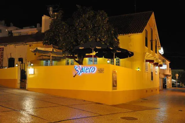Interior e pratos do Salero em Loures, Loures (11)