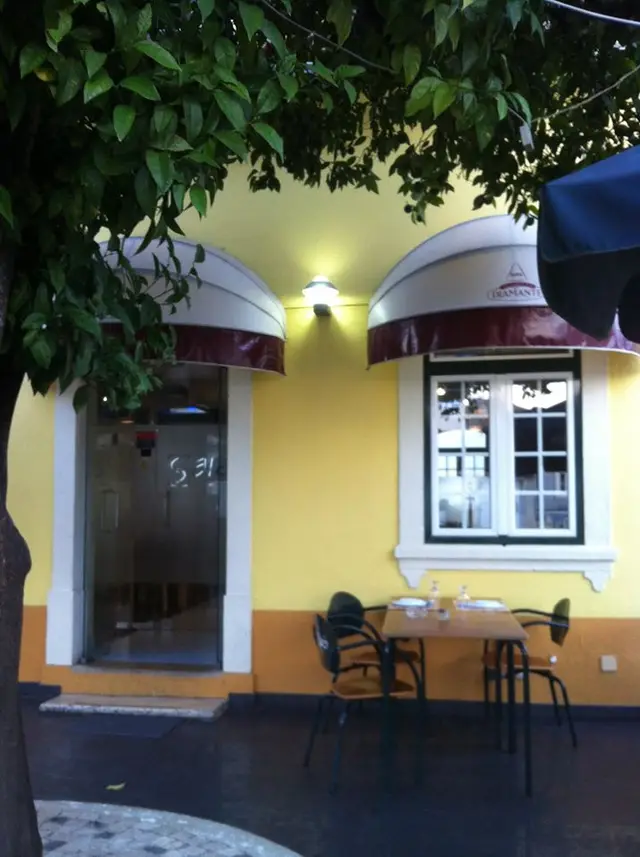 Interior e pratos do Salero em Loures, Loures (5)
