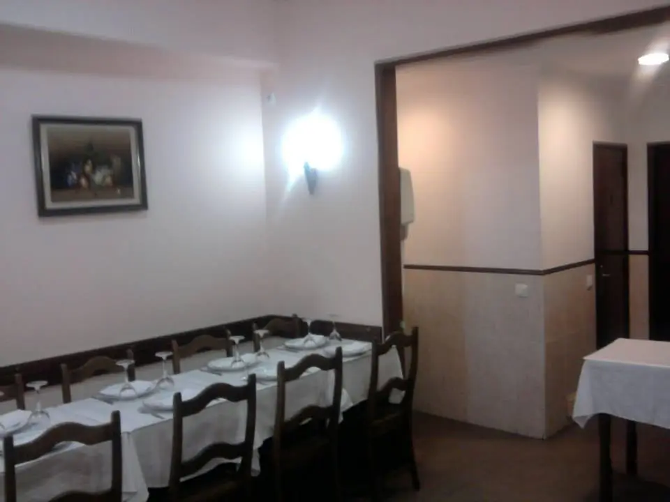 Interior e pratos do O Moisés em Lisboa, Lisboa (2)