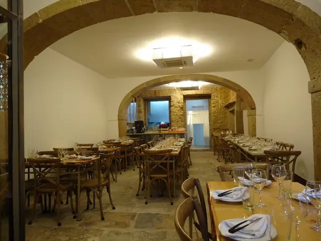 Interior e pratos do Chão de Pedra em Lisboa, Lisboa (7)
