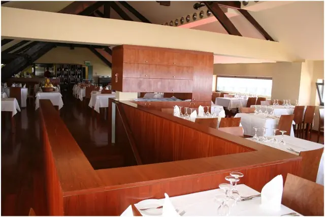Interior e pratos do Proa em Matosinhos, Matosinhos (3)