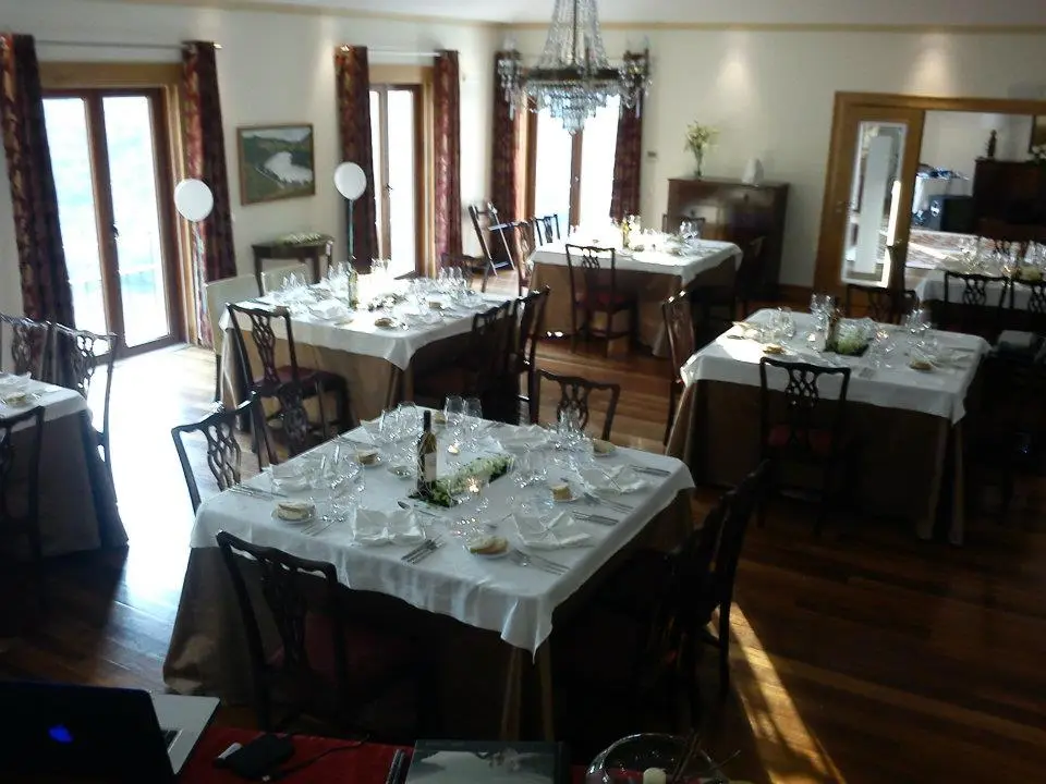 Interior e pratos do Quinta do Pêgo em Tabuaço, Tabuaço (8)