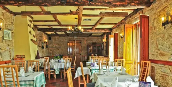 Interior e pratos do Choupal dos Melros em Gondomar, Gondomar (8)