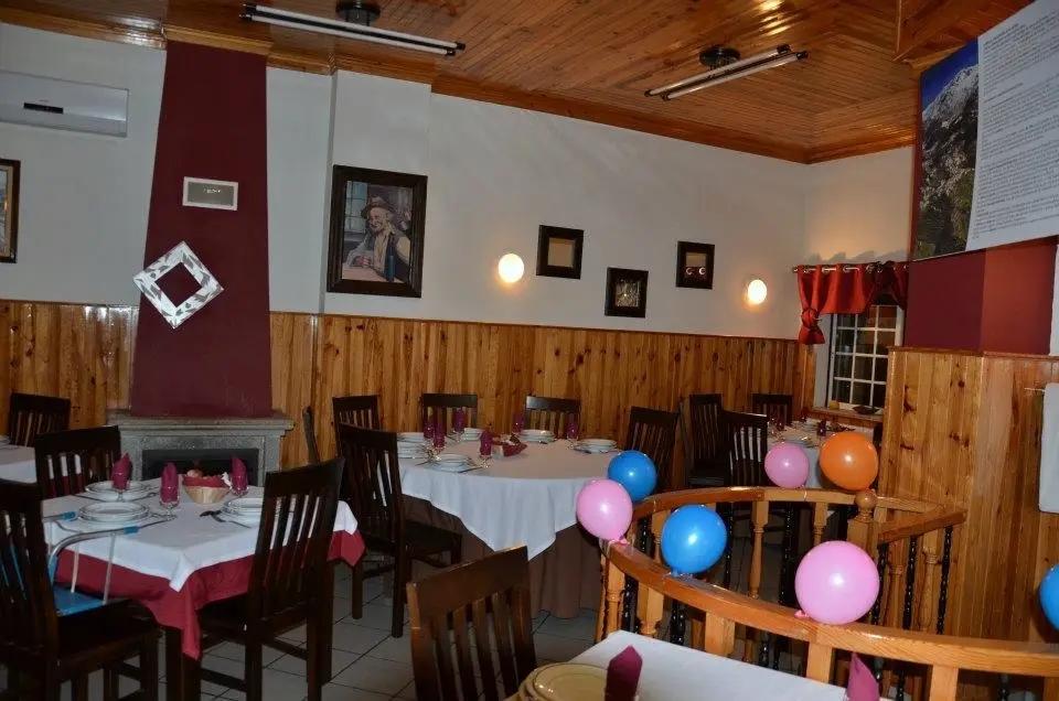 Interior e pratos do O Vicente em Seia, Seia (6)