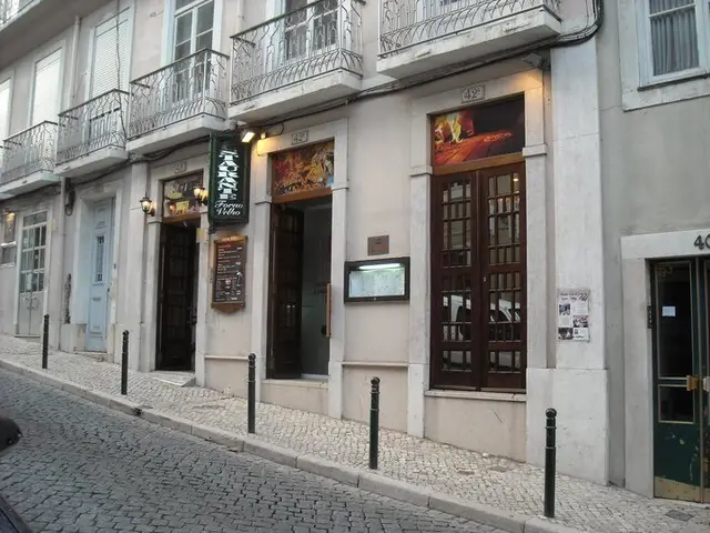 Interior e pratos do Forno Velho em Lisboa, Lisboa (6)