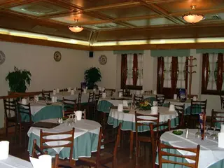 Interior e pratos do Tanoeiro em Vila Nova de Famalicão, Vila Nova de Famalicão (2)
