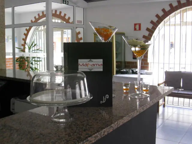 Interior e pratos do Máfama em Rio Tinto, Porto (7)