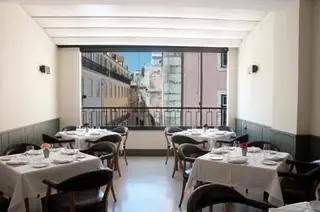 Interior e pratos do A Charcutaria em Lisboa, Lisboa (4)