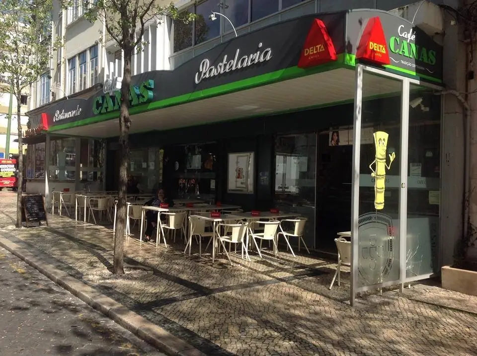 Interior e pratos do Canas em Lisboa, Lisboa (11)