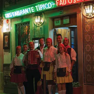 Interior e pratos do O Forcado em Lisboa, Lisboa (4)