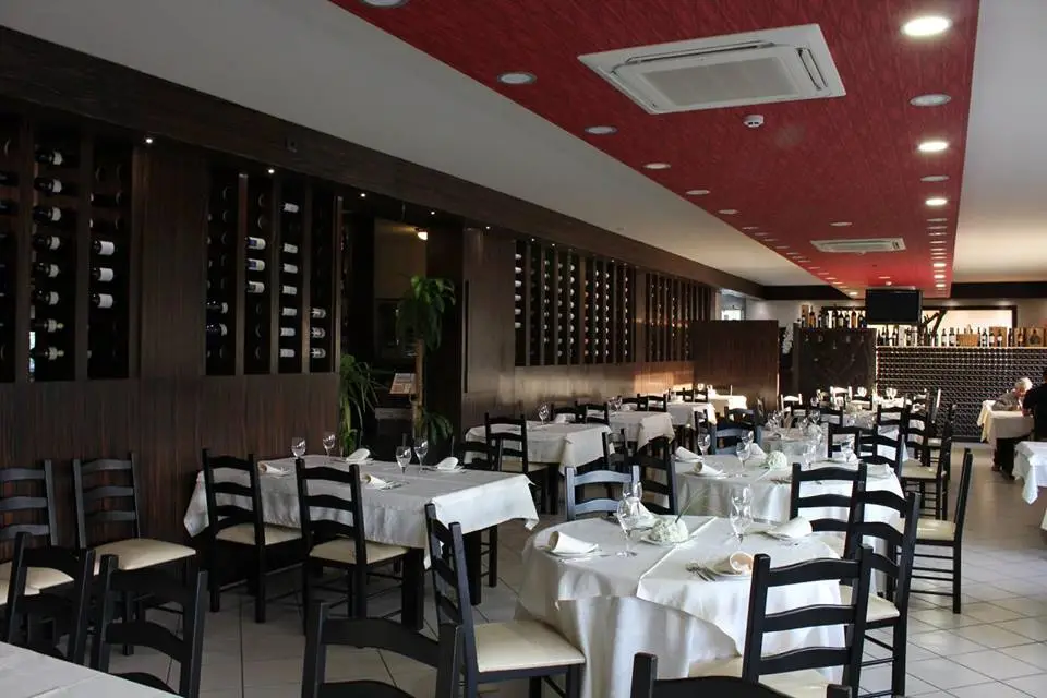 Interior e pratos do Dom Rogério em Oiã, Oliveira do Bairro (7)