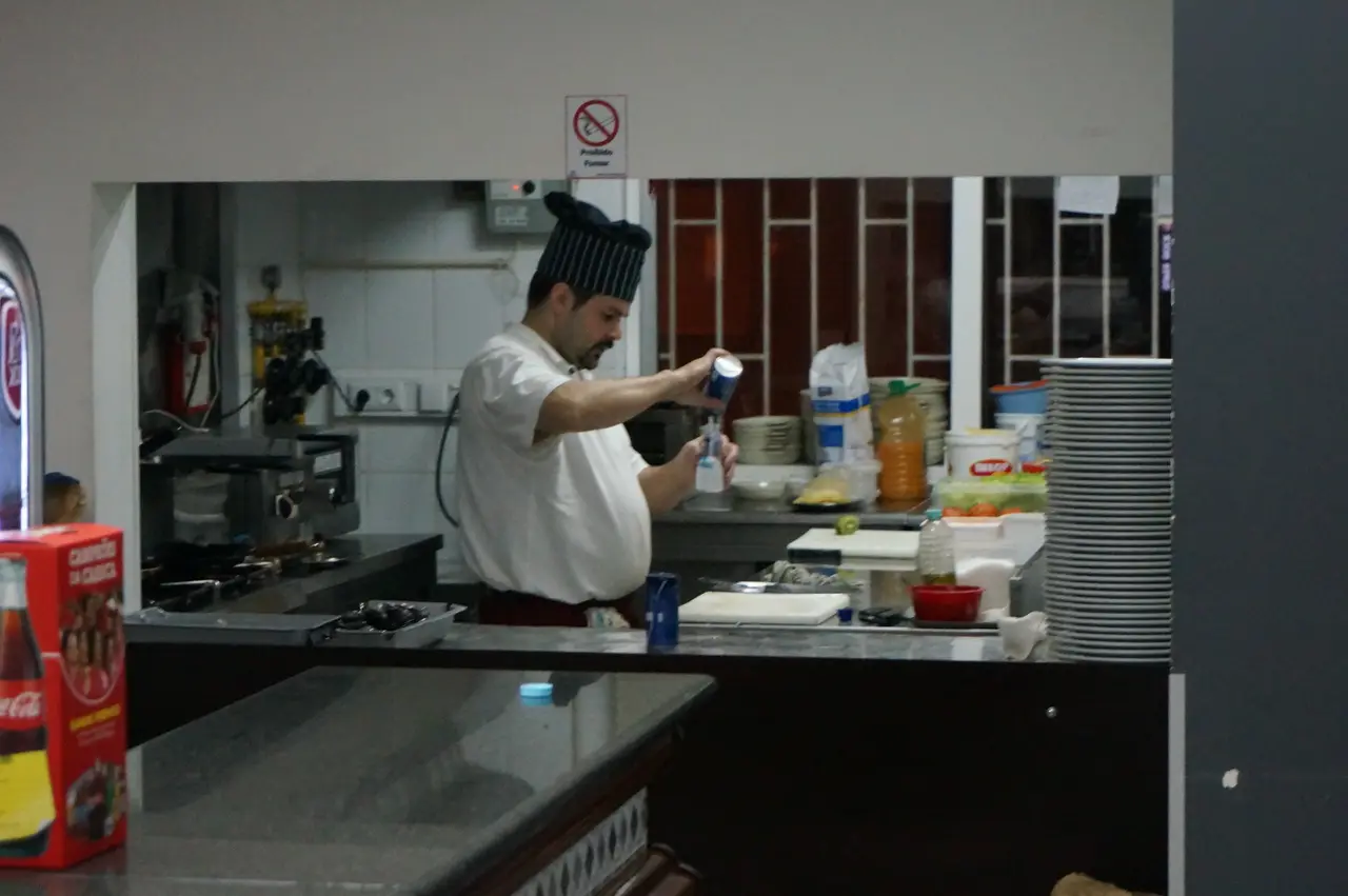 Interior e pratos do Insólito em Braga, Braga (6)