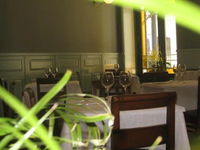 Interior e pratos do Baixa - Restaurante Bar em Porto, Porto (4)