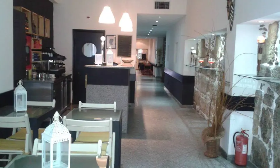 Interior e pratos do KALUTITA - Restaurante Bar em Porto, Porto (7)