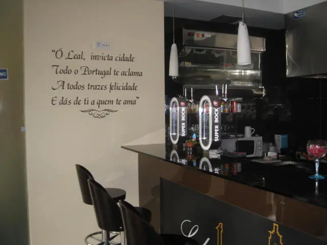 Interior e pratos do Sabores da Invicta em Porto, Porto (2)