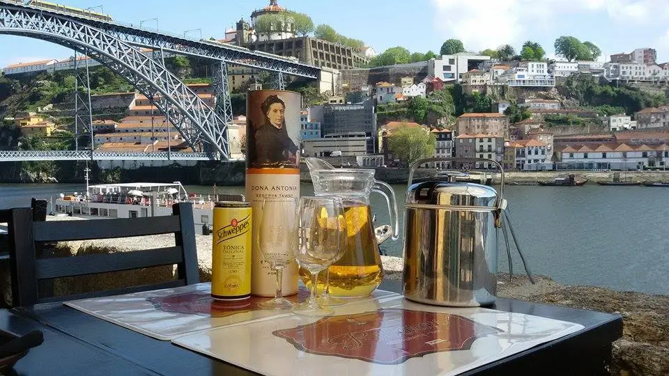 Interior e pratos do Ribeira's em Porto, Vila Nova de Gaia (4)