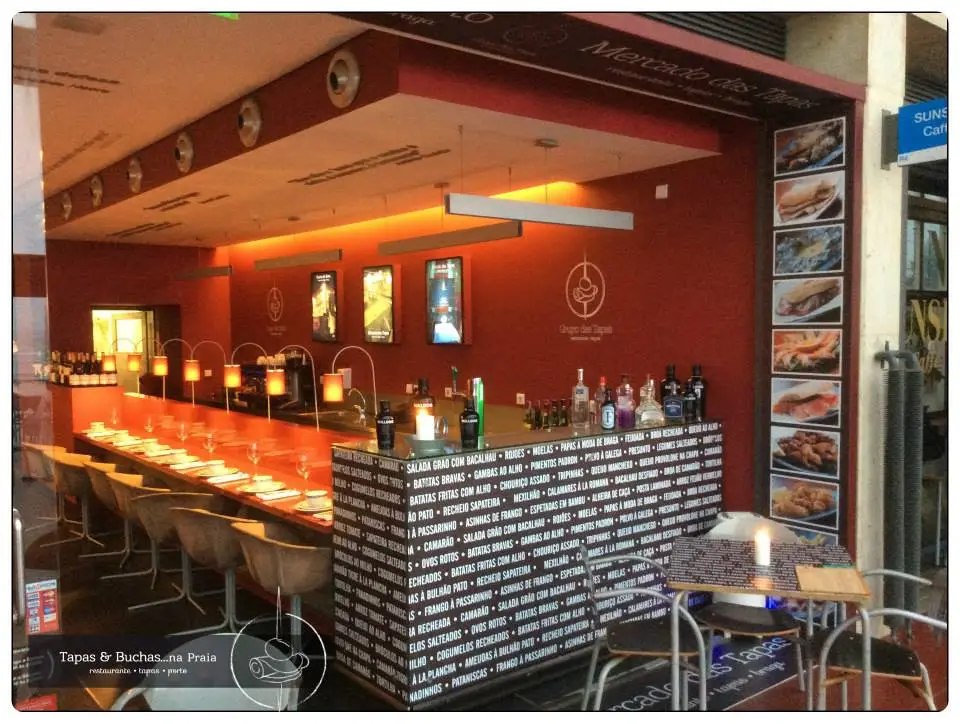 Interior e pratos do Tapas & Buchas... na Praia em Porto, Matosinhos (2)