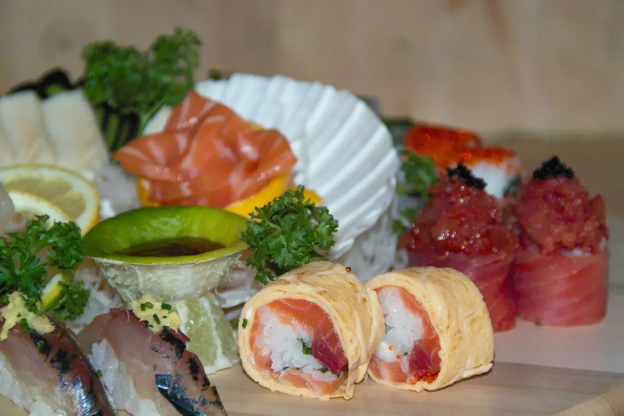 Interior e pratos do Sushi Lapa em Braga, Braga (3)