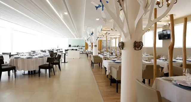 Interior e pratos do ZamBeZe em Lisboa, Lisboa (9)