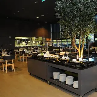 Interior e pratos do El Olivo - Meliá Braga Hotel & Spa em Braga, Braga (7)