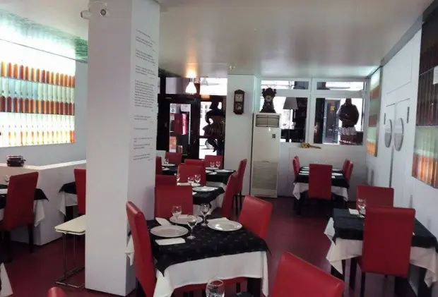 Interior e pratos do Taberna do Migaitas em Braga, Braga (12)