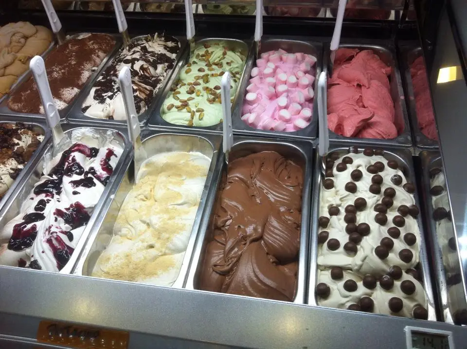 Interior e pratos do Hamburgueria DeGema Centro em Braga, Braga (10)