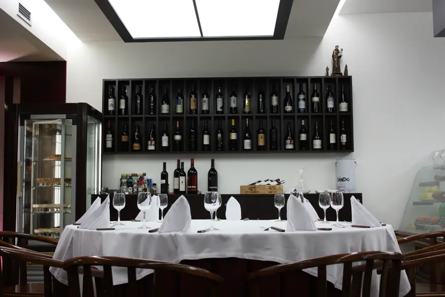 Interior e pratos do Insólito em Braga, Braga (7)