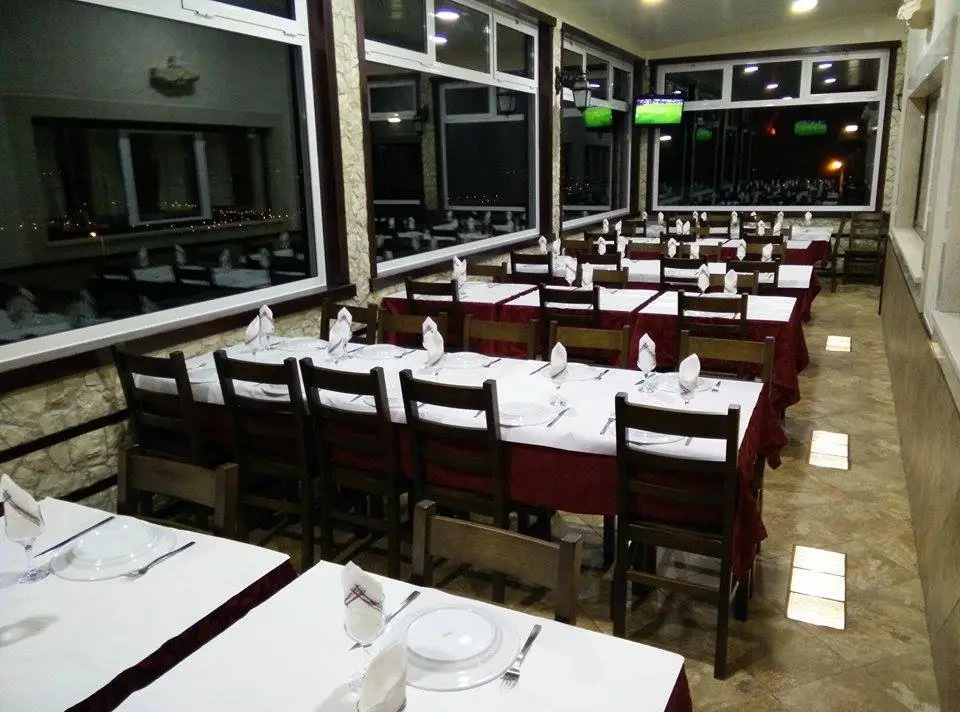 Interior e pratos do O Poço do Zé em Caldas da Rainha, Cadaval (2)