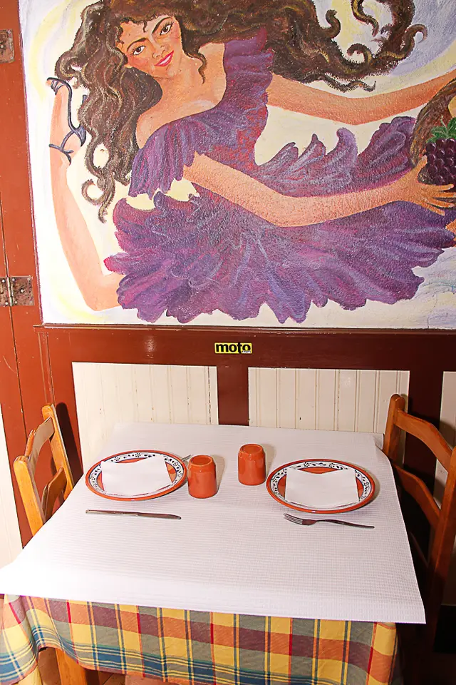 Interior e pratos do Casa Ti Maria em Gois, Góis (7)