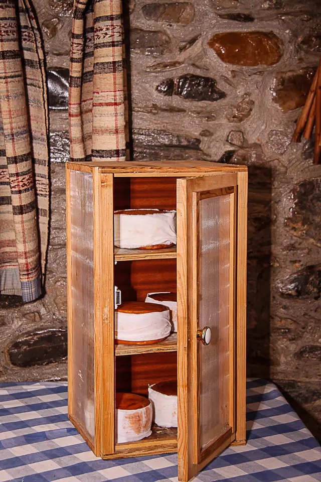 Interior e pratos do Casa Ti Maria em Gois, Góis (5)