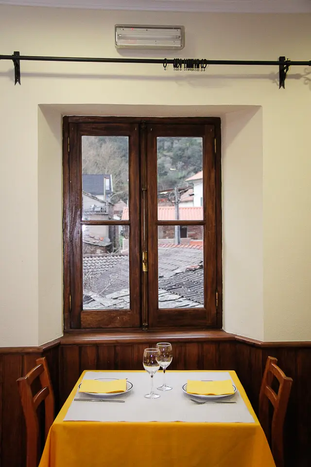 Interior e pratos do Tranca da Barriga em Gois, Góis (2)